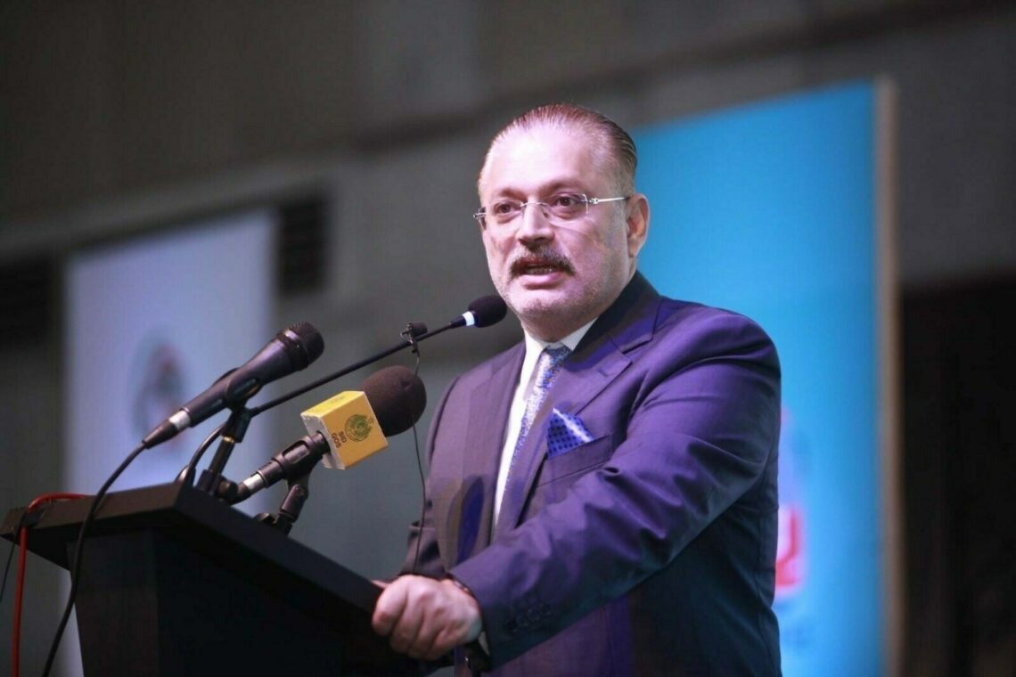 خواتین کو بااختیار بنانے کے لیے سندھ حکومت کا بڑا قدم، شرجیل انعام میمن نے پنک اسکوٹیز پروگرام لانچ کر دیا