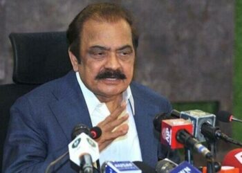 رانا ثنا اللہ کا آزاد کشمیر کے حلقہ ایل اے 10 کوٹلی میں پولنگ سے قبل مبینہ دھاندلی کا دعویٰ — پاک الرٹس: سنسنی نہیں، صرف خبر - PakAlerts.net — قابل اعتماد ڈیجیٹل نیوز پلیٹ فارم عالمی امور، تازہ ترین خبریں, سیاست, ٹیکنالوجی، کھیل، معیشت، تفریح، صحت، تعلیم، اور بہت کچھ ایک جگہ پر۔ اپوزیشن ارکان نے خود رابطہ کر کے ووٹ ڈالنے کی پیشکش کی، پی ٹی آئی کا رویہ غیر جمہوری ہے: رانا ثناء اللّٰہ