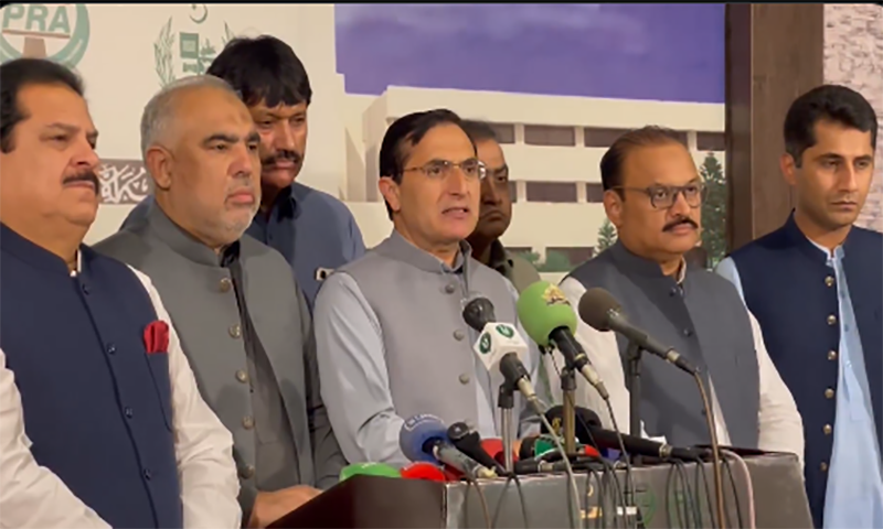 پی ٹی آئی کا قومی اسمبلی اجلاس سے بائیکاٹ، پارلیمنٹ کے باہر علامتی اجلاس منعقد