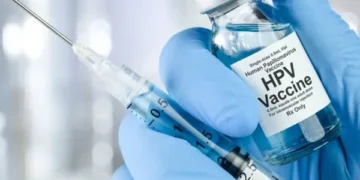 ایچ پی وی ویکسینیشن مہم میں تین روز کی توسیع، سندھ بھر میں کوریج بڑھانے کا فیصلہ
