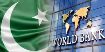 عالمی بینک کی رپورٹ: پاکستان میں غربت کی شرح 3 سال میں 7 فیصد بڑھ کر 25.3 فیصد تک پہنچ گئی