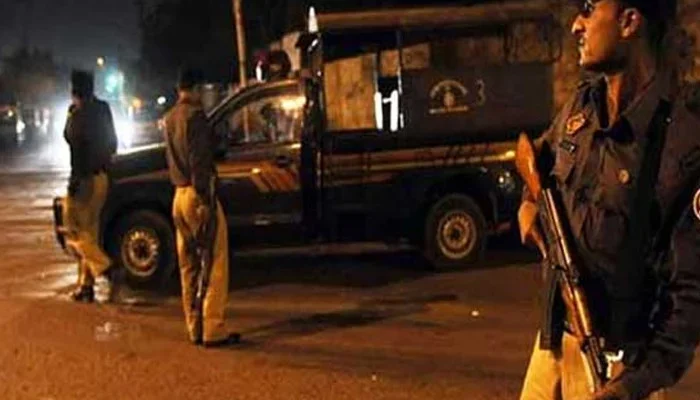 کراچی میں پولیس کی مختلف کارروائیاں، متعدد ڈاکو زخمی حالت میں گرفتار، ایک ہلاک