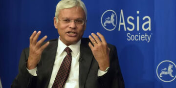 بھارتی نژاد سابق امریکی مشیر ایشلے جے ٹیلِس خفیہ دفاعی معلومات رکھنے پر گرفتار