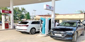 ہائبرڈ گاڑیوں کے بڑھتے استعمال سے تیل کی درآمدات میں 2 کروڑ 70 لاکھ ڈالر کی بچت