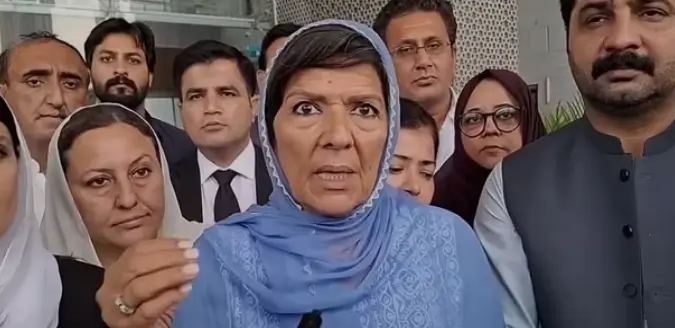 علیمہ خان کی مسلسل غیر حاضری، انسداد دہشت گردی عدالت نے دوبارہ وارنٹ گرفتاری جاری کر دیے