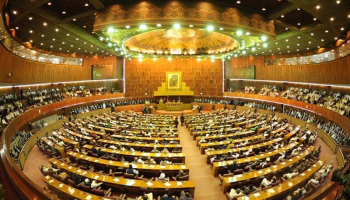 پارلیمنٹ نے 27ویں آئینی ترمیم کے بعد تینوں مسلح افواج سے متعلق قانون سازی کل منظور کرنے کا فیصلہ کر لیا