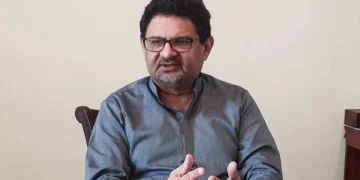 ملکی معاشی نمو کے بہتر دن دور دور تک دکھائی نہیں دیتے، سابق وزیر خزانہ مفتاح اسماعیل