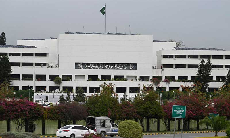 ستائیسویں آئینی ترمیم 14 نومبر تک منظور کرانے کا فیصلہ، سینیٹ سے منظوری کا عمل پہلے شروع ہوگا