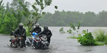 سری لنکا میں طوفان دتوا سے شدید بارشیں اور سیلاب، ہلاکتیں بڑھ کر 123 ہوگئیں