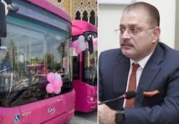 شرجیل انعام میمن نے کراچی میں نمائش پر گرین لائن ٹریک پر پنک بسوں کا افتتاح کردیا