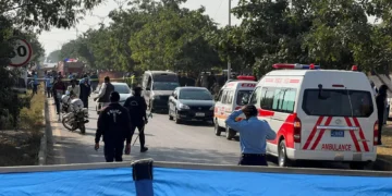 اسلام آباد میں کچہری کے باہر دھماکا، 12 افراد شہید، 30 زخمی، مبینہ خودکش بمبار کا سر سڑک پر مل گیا