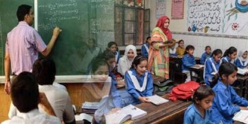 تعلیمی اداروں میں بھرتیوں سے قبل ملازمین کے جنسی جرائم کا ریکارڈ چیک کرنے کی تجویز