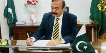 اگلے چھ ہفتوں میں وزیراعلیٰ خیبرپختونخوا کی تبدیلی وفاقی حکومت کی ترجیح نہیں، ڈاکٹر طارق فضل چوہدری