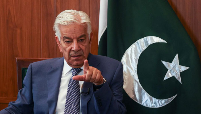 جنرل باجوہ نے فیلڈ مارشل سید عاصم منیر کی تعیناتی رکوانے کے لیے دباؤ اور دھمکیاں دیں، خواجہ آصف