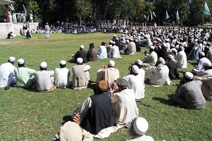 ڈی جی خان،ہاتھ پر گرم لوہا، قبائلی رسم کے تحت شہری پر جرم ثابت، جرگے کا علاقہ بدر کرنیکا حکم