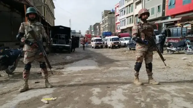 نوکنڈی میں ایف سی ہیڈکوارٹر پر خاتون خودکش حملہ آور کا حملہ، ہلاکتیں اور جھڑپیں رپورٹ