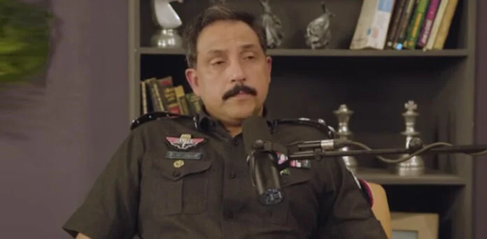 ڈی آئی جی ٹریفک کراچی کا جعلی نمبر پلیٹس کے خلاف سخت کارروائی کا مطالبہ، ای چالان سے حادثات میں نمایاں کمی