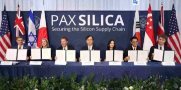 بھارت کو عالمی ٹیکنالوجی اتحاد پیکس سیلیکا سے خارج کیے جانے پر بھارتی اپوزیشن کا شدید ردعمل