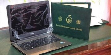 تعلیم کی بہتری کے لیے بڑے اقدامات، نجی تعلیمی اداروں کے طلبہ کو بھی لیپ ٹاپ دینے کا فیصلہ، رانا سکندر حیات