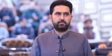 خیبر پختونخوا کے وزیرِاعلیٰ سہیل آفریدی کو اشتہاری قرار دینے کی کارروائی کا باضابطہ آغاز