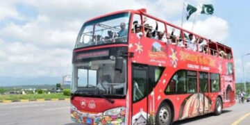 کراچی میں ڈبل ڈیکر بس سروس کا افتتاح، عوامی ٹرانسپورٹ میں بڑی سہولت