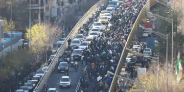 ایران میں مہنگائی اور کرنسی کی گرتی قدر کے خلاف احتجاج پھیل گیا، پُرتشدد مظاہروں میں 6 افراد ہلاک