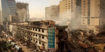 سانحہ گل پلازہ کے نویں روز بھی سرچ آپریشن جاری، جاں بحق افراد کی تعداد 73 تک پہنچ گئی