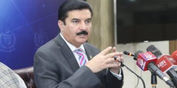 گورنر خیبرپختونخوا کا پی ٹی آئی پر تنقید، پارٹی کو واضح مؤقف اپنانے کا مطالبہ