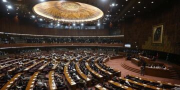 سینیٹ نے تولیدی صحت کو نصاب کا حصہ بنانے کا بل منظور کر لیا