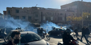 ایران میں مہنگائی کے خلاف پُرتشدد احتجاج میں شدت، فائرنگ سے 2 سکیورٹی اہلکار جاں بحق، 30 زخمی