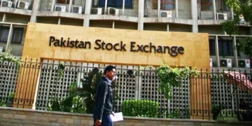 پاکستان اسٹاک ایکسچینج کی مارکیٹ جنوری کی بلند ترین سطح سے نیچے آ گئی، فرخ سبزواری
