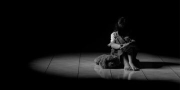 فرانسیسی ٹیچر پر 9 ممالک کے 89 بچوں کے ساتھ جنسی جرائم کے الزامات، چونکا دینے والے انکشافات سامنے آگئے