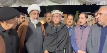 اپوزیشن اتحاد کا عمران خان سے ملاقات اور مکمل علاج تک پارلیمنٹ ہاؤس کے باہر دھرنا دینے کا اعلان