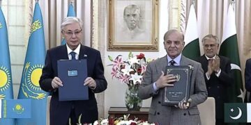 وزیراعظم شہباز شریف کا صدر قازقستان قاسم جومارت کا پرتپاک استقبال، 19 مفاہمتی یادداشتوں اور معاہدوں پر دستخط