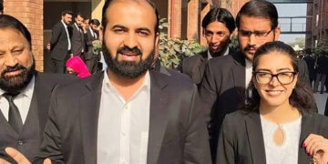 انسدادِ دہشت گردی عدالت نے ایمان مزاری اور ہادی علی چٹھہ کی دو مقدمات میں ضمانت منظور کر لی