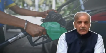 وزیراعظم شہباز شریف نے  ملک میں پیٹرول اور ڈیزل کی قیمتیں برقرار رکھنے کا اعلان کردیا