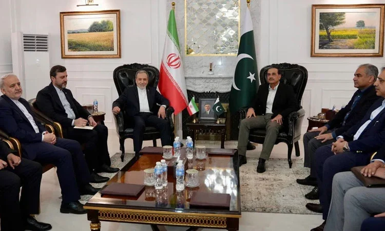 فیلڈ مارشل عاصم منیر سے ایرانی وزیر خارجہ عباس عراقچی کی اہم ملاقات