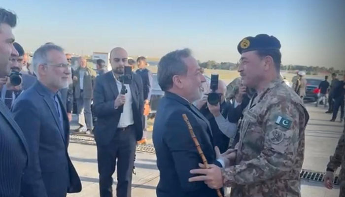 فیلڈ مارشل عاصم منیر کی ایرانی وزیر خارجہ سے ملاقات، پاکستان ایران مذاکراتی تعاون پر زور