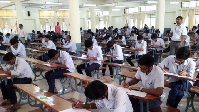 کراچی میں انٹرمیڈیٹ کے امتحانات کا آغاز، ایک لاکھ 59 ہزار سے زائد طلبہ شریک