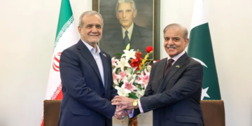 ایرانی صدر مسعود پزشکیان ایک روزہ دورے پر پاکستان پہنچ گئے — پاک الرٹس: سنسنی نہیں، صرف خبر - PakAlerts.net — قابل اعتماد ڈیجیٹل نیوز پلیٹ فارم عالمی امور، تازہ ترین خبریں, سیاست, ٹیکنالوجی، کھیل، معیشت، تفریح، صحت، تعلیم، اور بہت کچھ ایک جگہ پر۔ ایرانی صدر مسعود پزشکیان ایک روزہ دورے پر پاکستان پہنچ گئے