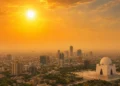 کراچی میں شدید گرمی اور حبس برقرار، درجہ حرارت 41 ڈگری تک جانے کا امکان