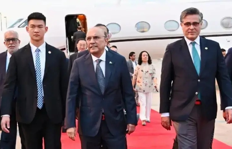 صدر آصف علی زرداری آج 4 روزہ سرکاری دورے پر کرغزستان روانہ ہوں گے