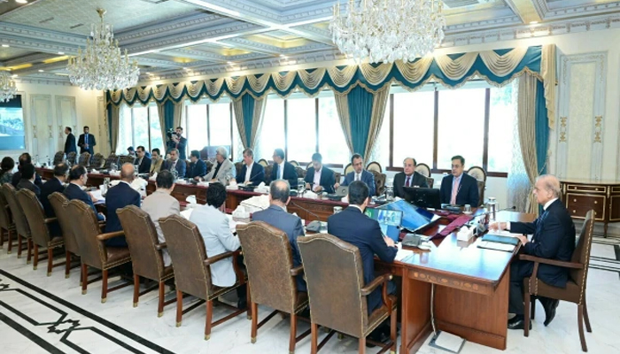 وفاقی حکومت نے رواں مالی سال بھی کفایت شعاری پالیسی برقرار رکھنے کا فیصلہ کر لیا — پاک الرٹس: سنسنی نہیں، صرف خبر - PakAlerts.net — قابل اعتماد ڈیجیٹل نیوز پلیٹ فارم عالمی امور، تازہ ترین خبریں, سیاست, ٹیکنالوجی، کھیل، معیشت، تفریح، صحت، تعلیم، اور بہت کچھ ایک جگہ پر۔ وفاقی حکومت نے رواں مالی سال بھی کفایت شعاری پالیسی برقرار رکھنے کا فیصلہ کر لیا
