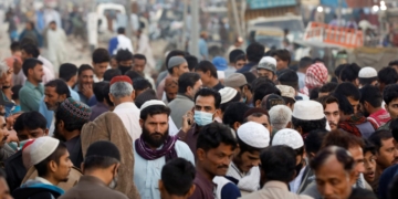 پاکستان کی آبادی میں تیزی سے اضافہ، ماہرین نے حکومتی اقدامات ناکافی قرار دے دیے