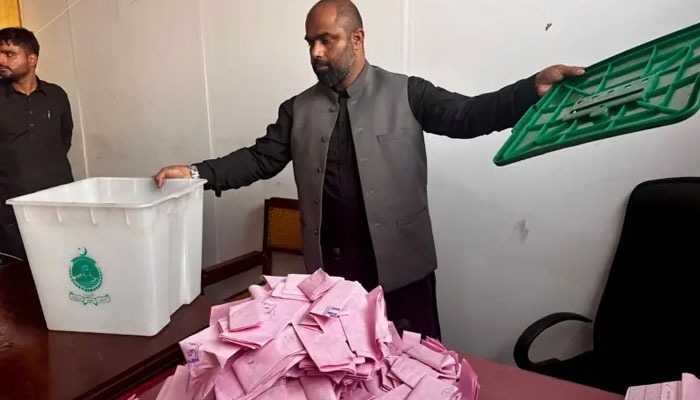 آزاد کشمیر اسمبلی انتخابات: مسلم لیگ (ن) 14 اور پیپلز پارٹی 5 نشستوں پر کامیاب