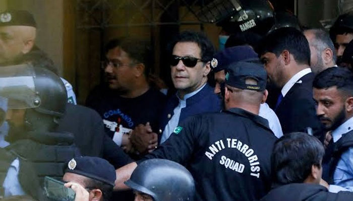 عمران خان کو سخت سکیورٹی میں شفا اسپتال منتقل کرنے کا حکم، سپریم کورٹ نے میڈیکل بورڈ تشکیل دینے کی ہدایت کردی