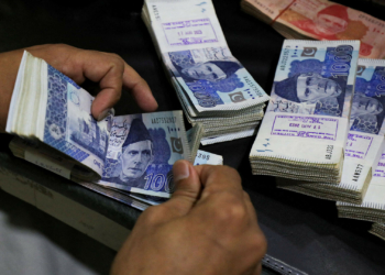 خرم شہزاد کا دعویٰ، نجی شعبے کو قرضوں کا حجم چار برس کی بلند ترین سطح پر پہنچ گیا