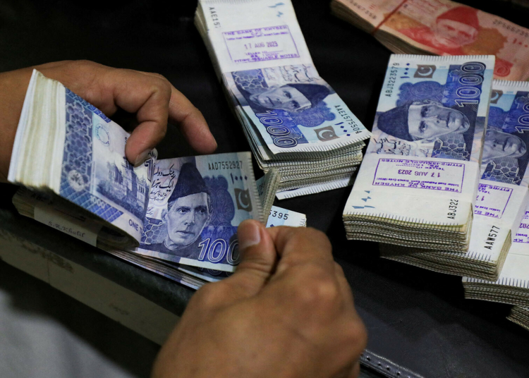 خرم شہزاد کا دعویٰ، نجی شعبے کو قرضوں کا حجم چار برس کی بلند ترین سطح پر پہنچ گیا