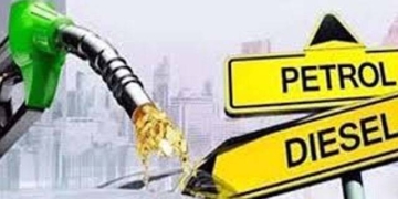 پیٹرول اور ہائی اسپیڈ ڈیزل کی قیمتوں میں ٹیکسوں کا بڑا حصہ شامل، شہری فی لیٹر 130 روپے سے زائد اضافی ادائیگی پر مجبور