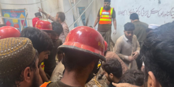 پشاور میں نجی اسکول کی چھت منہدم، 29 بچے اور ایک خاتون ٹیچر جاں بحق — پاک الرٹس: سنسنی نہیں، صرف خبر - PakAlerts.net — قابل اعتماد ڈیجیٹل نیوز پلیٹ فارم عالمی امور، تازہ ترین خبریں, سیاست, ٹیکنالوجی، کھیل، معیشت، تفریح، صحت، تعلیم، اور بہت کچھ ایک جگہ پر۔ پشاور میں نجی اسکول کی چھت منہدم، 29 بچے اور ایک خاتون ٹیچر جاں بحق